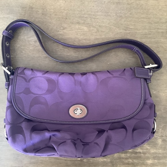 NEW coach shoulder or crossbody bag. - Picture 8 of 10